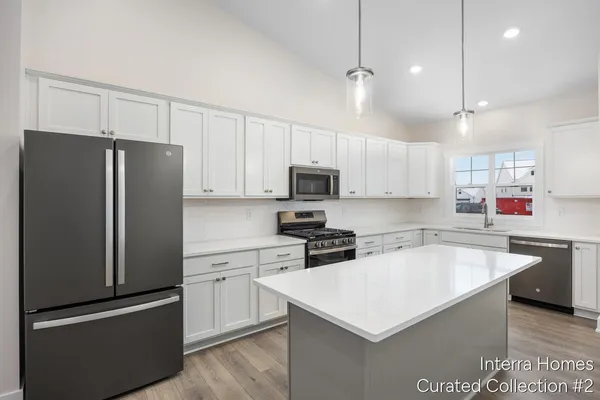 $389,900 | 2817 West Cobblestone Ct. Southeast, Unit 11, Kentwood, MI 49512