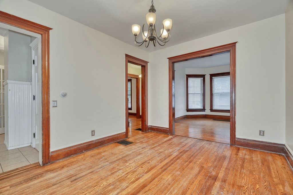 371 Alexander Street Rochester, NY 14607 - Photo 12 of 48