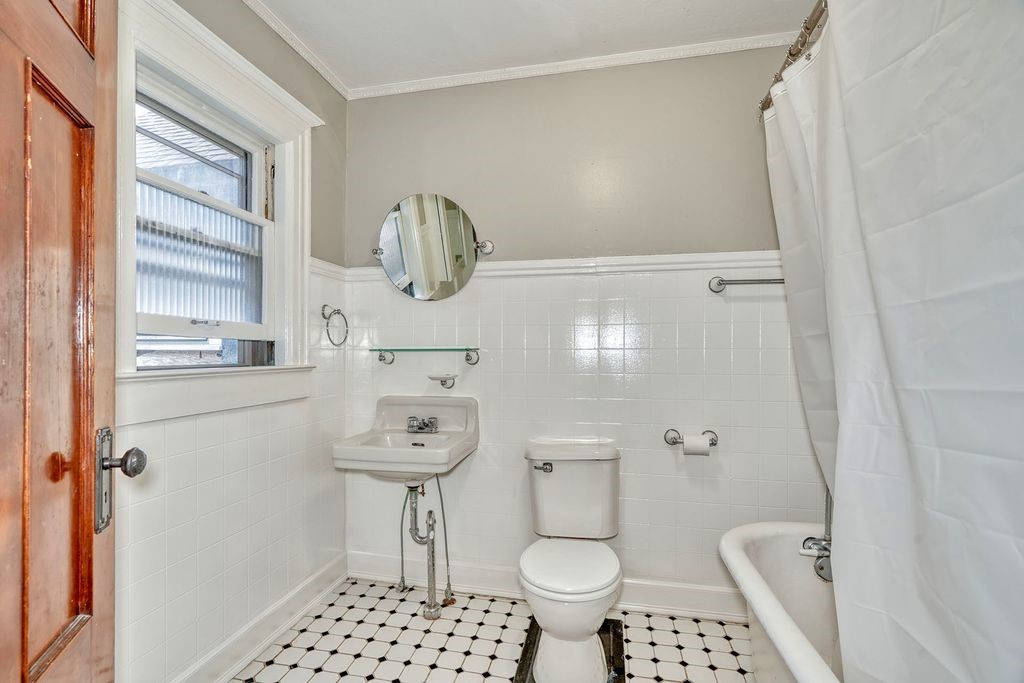 371 Alexander Street Rochester, NY 14607 - Photo 25 of 48