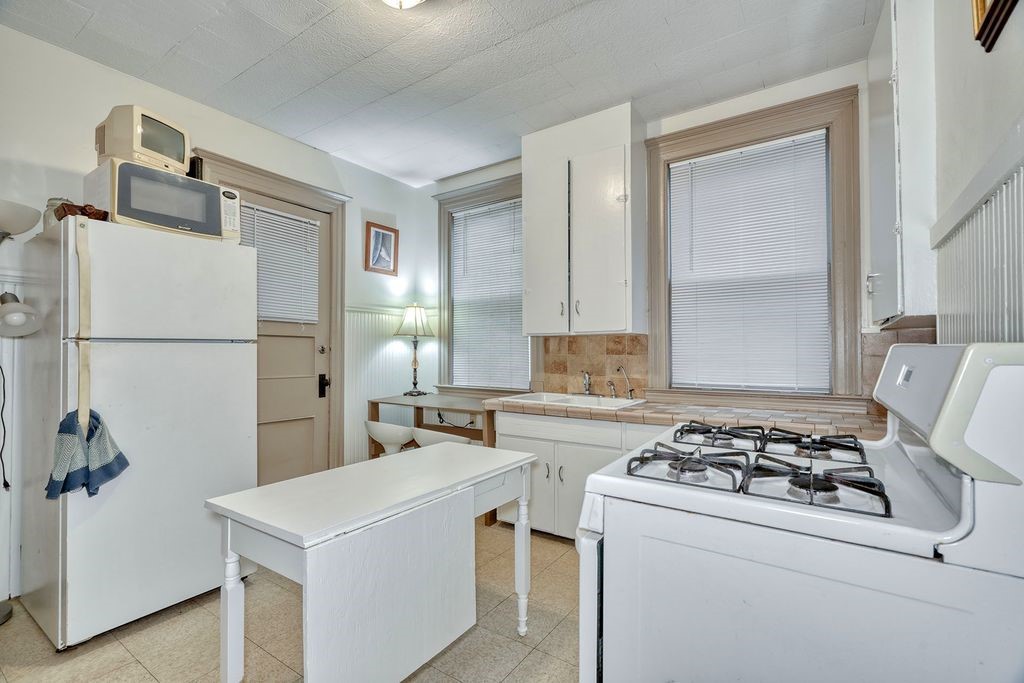 371 Alexander Street Rochester, NY 14607 - Photo 31 of 48