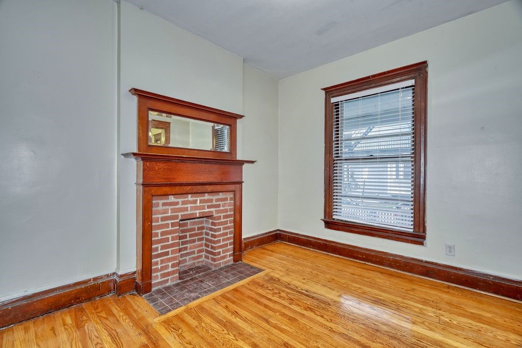 371 Alexander Street Rochester, NY 14607 - Photo 5 of 48