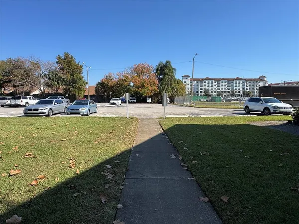 $1,650 | 1695 Lee Road, Unit C216, Winter Park, FL 32789