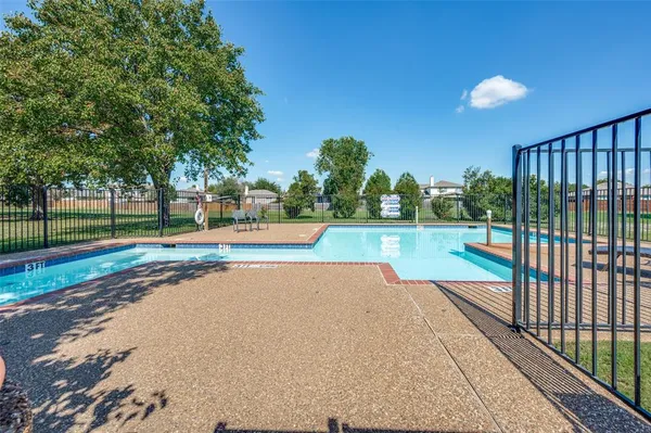 $269,500 | 148 Cobblestone Row, Denton, TX 76207