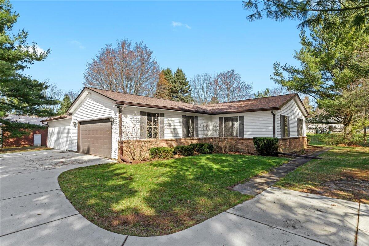 2683 Fenton Road Hartland, MI 48353 - Photo 11 of 39 03-2683 Fenton Rd
