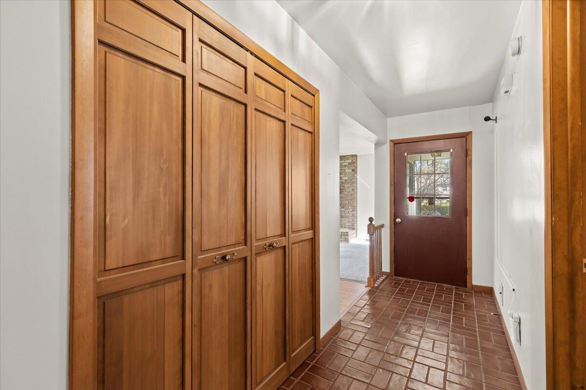 2683 Fenton Road Hartland, MI 48353 - Photo 12 of 39 04-2683 Fenton Rd
