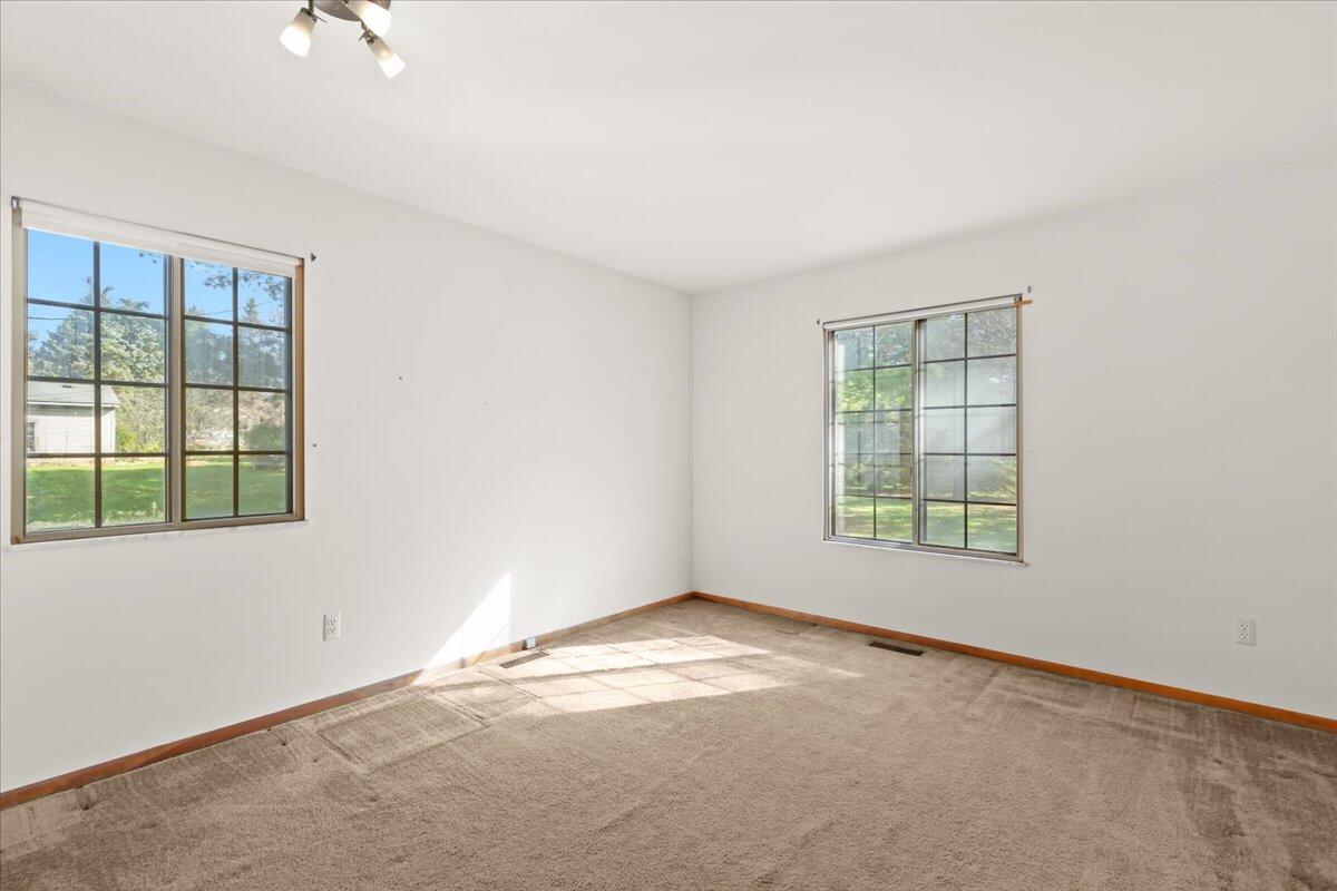 2683 Fenton Road Hartland, MI 48353 - Photo 23 of 39 15-2683 Fenton Rd
