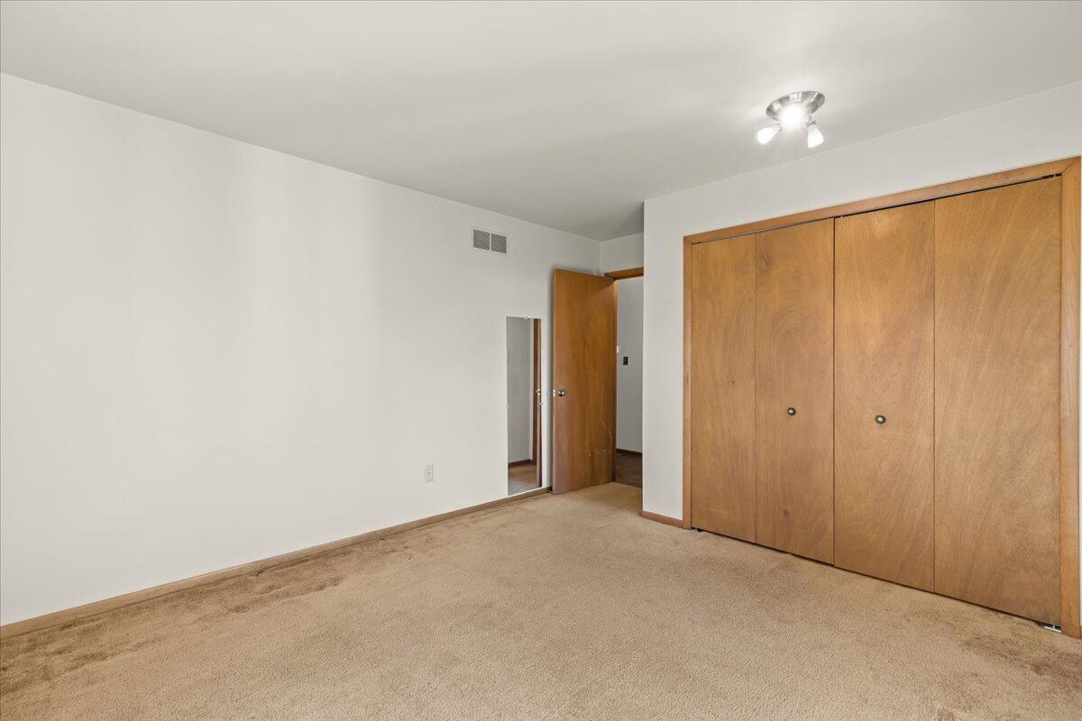 2683 Fenton Road Hartland, MI 48353 - Photo 24 of 39 16-2683 Fenton Rd
