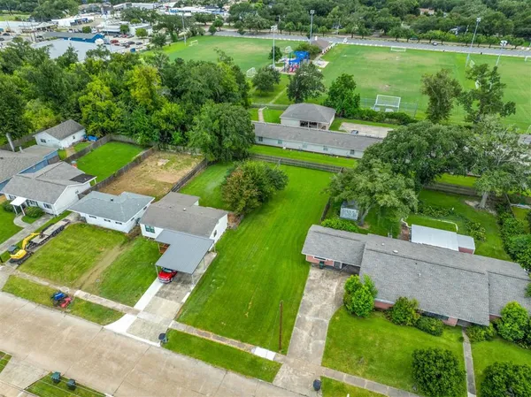 $35,000 | Brundrette St St Lake, Lake Charles, LA 70605