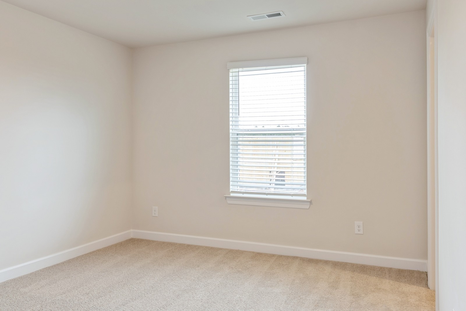 2330 Nabali Way Murfreesboro, TN 37127 - Photo 6 of 28 an empty room with a window