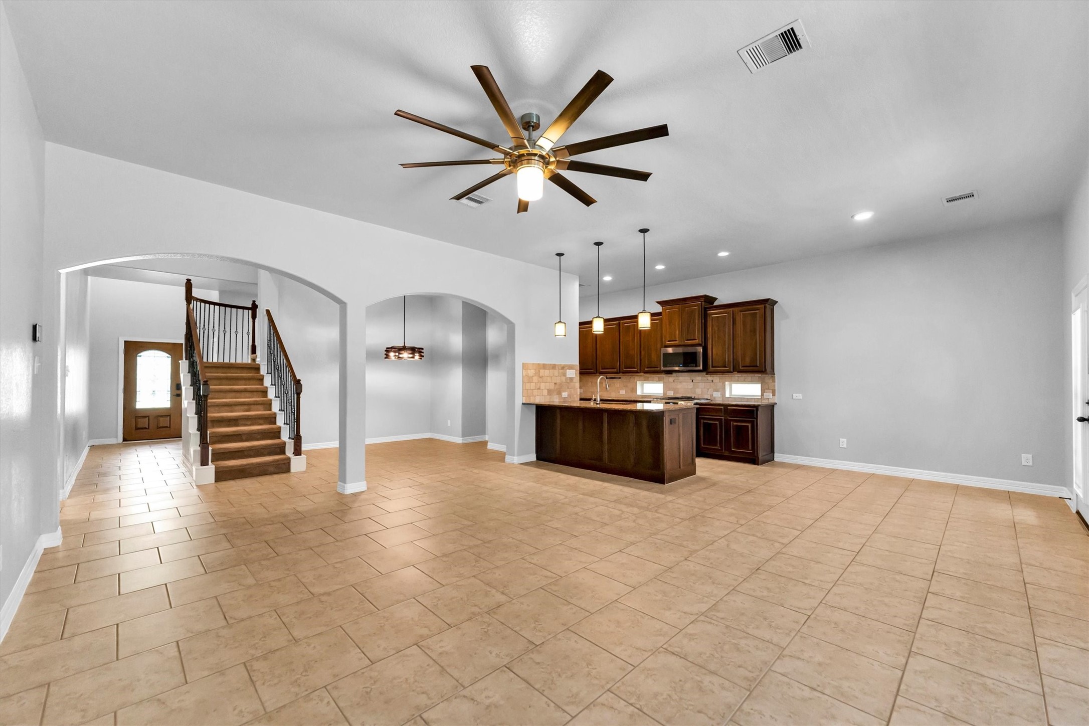 255 New Harmony Trail Spring, TX 77389 - Photo 10 of 37