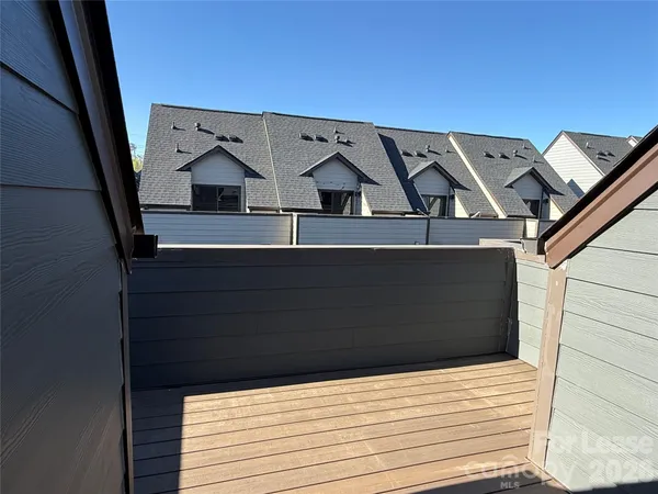 a view of a storage & utility room