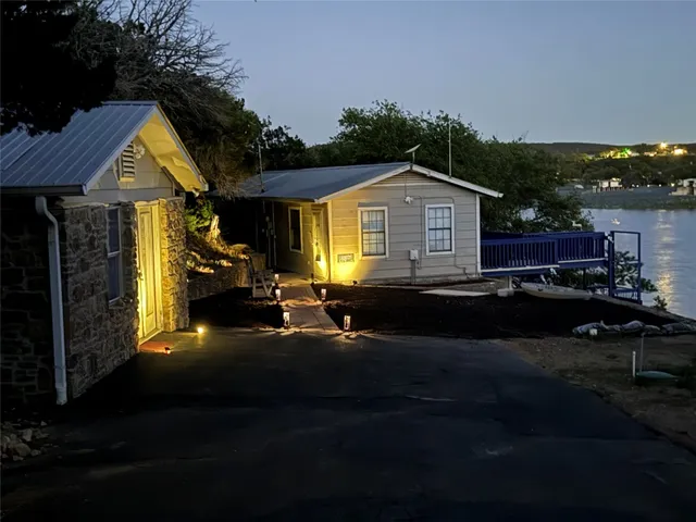 $811,140 | 603 Waterway Lane, Burnet, TX 78611