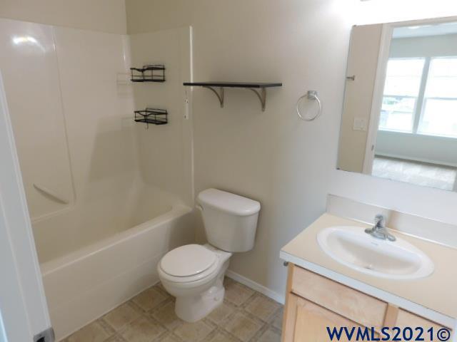 4127 Geranium Loop Northeast Salem, OR 97305 - Photo 27 of 32
