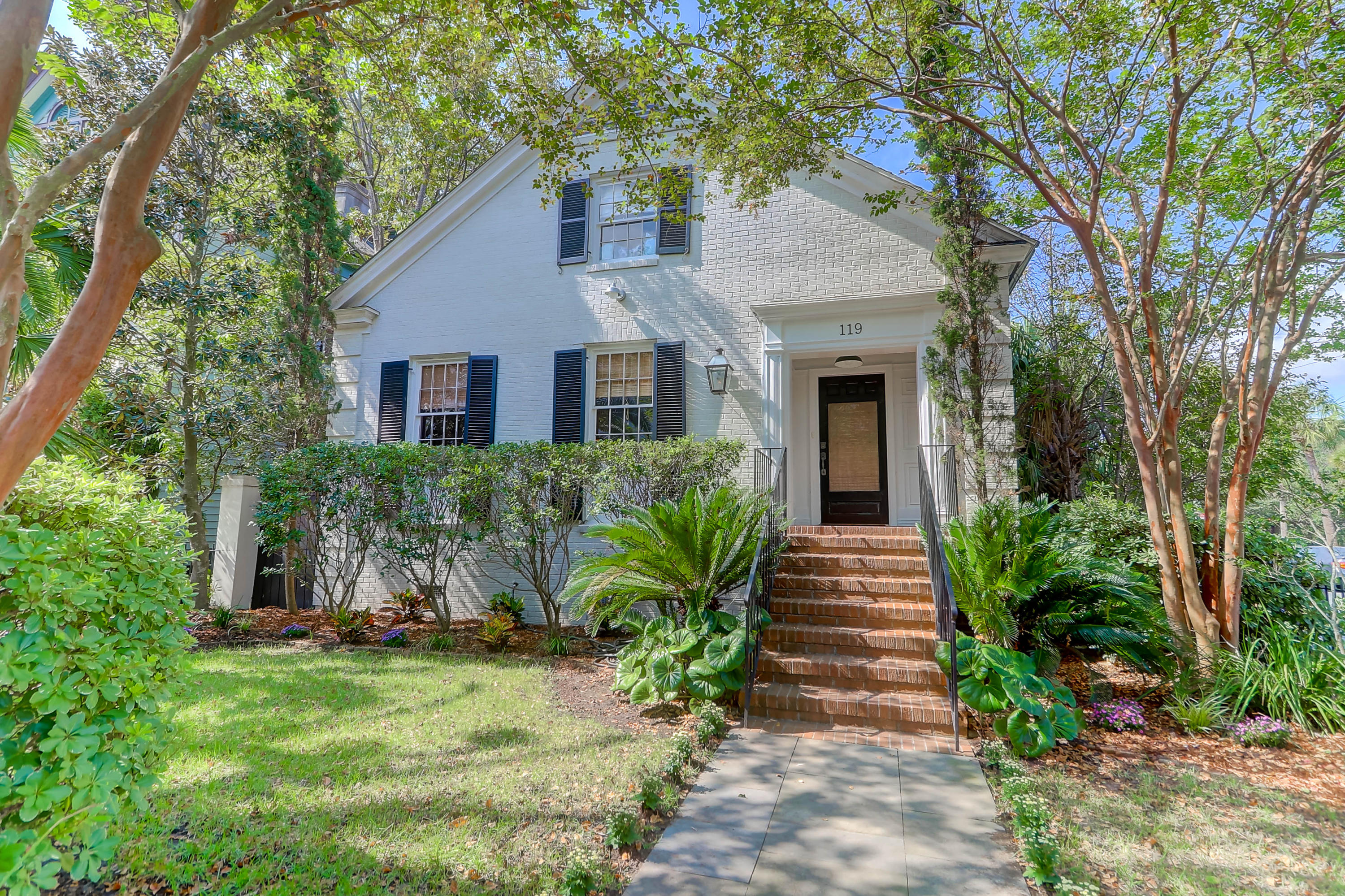 119 Rutledge Avenue Charleston, SC 29401 - Photo 3 of 42 119 Rutledge (2)
