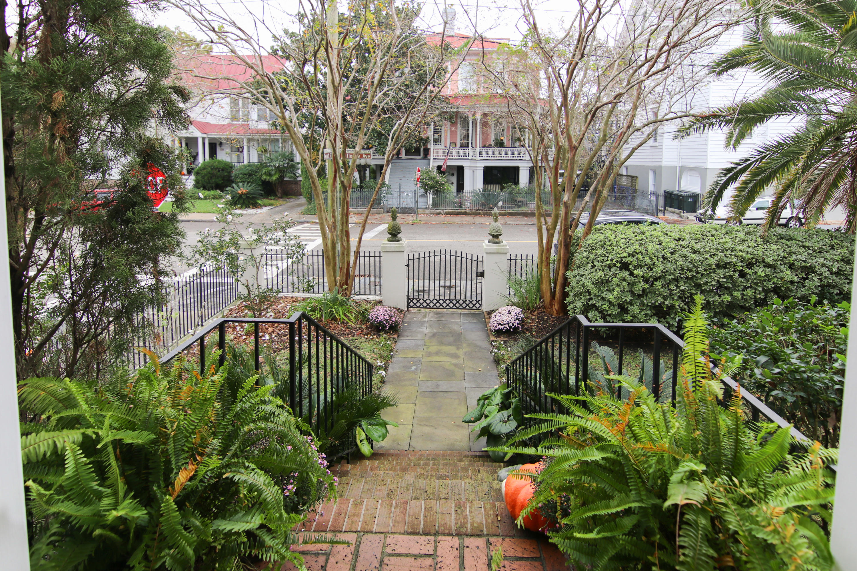 119 Rutledge Avenue Charleston, SC 29401 - Photo 6 of 42 IMG_1458