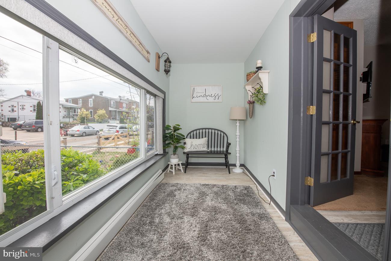 390 Ripka Street Philadelphia, PA 19128 - Photo 4 of 26