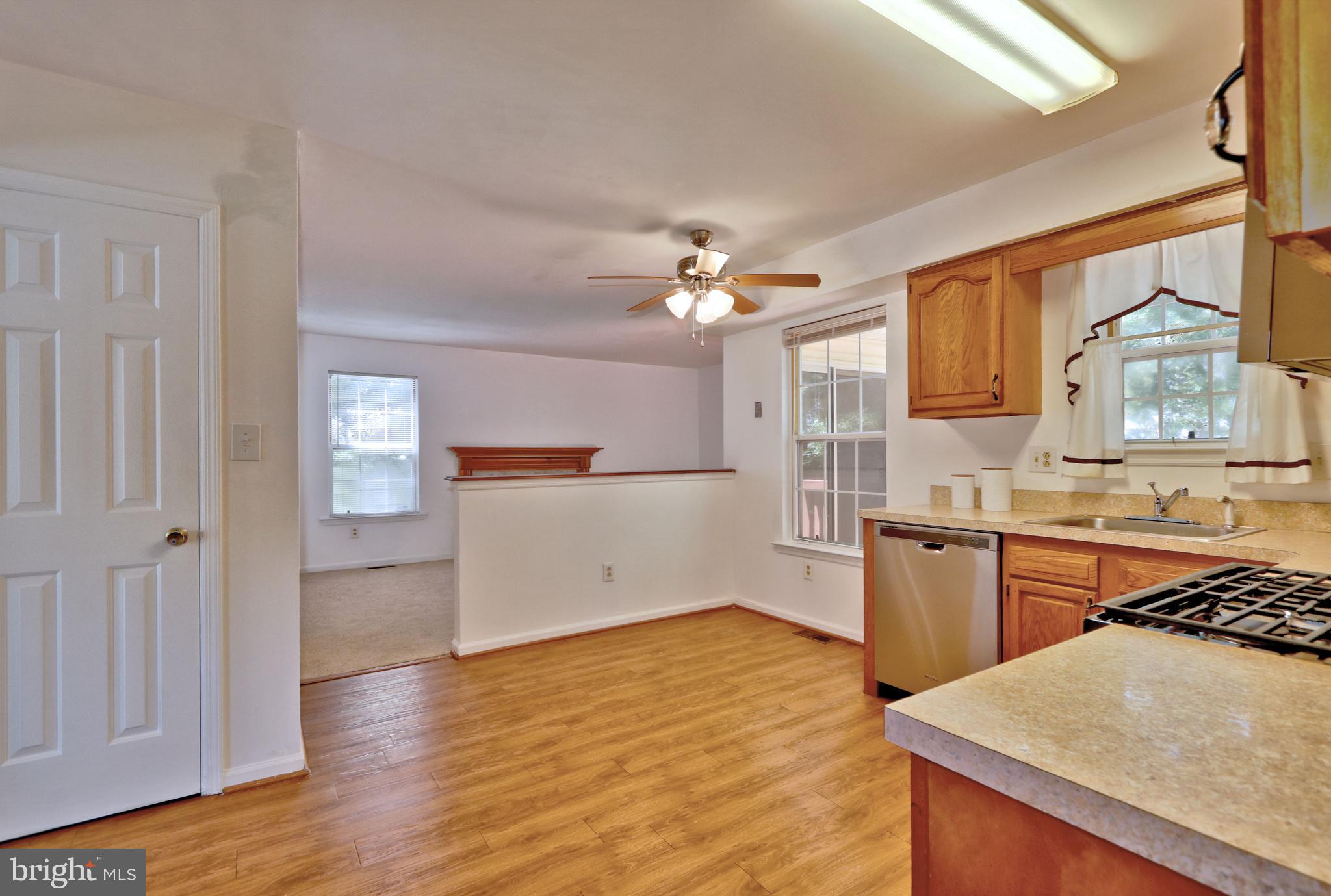 803 Highland Road Deptford, NJ 08096 - Photo 9 of 27 Kitchen