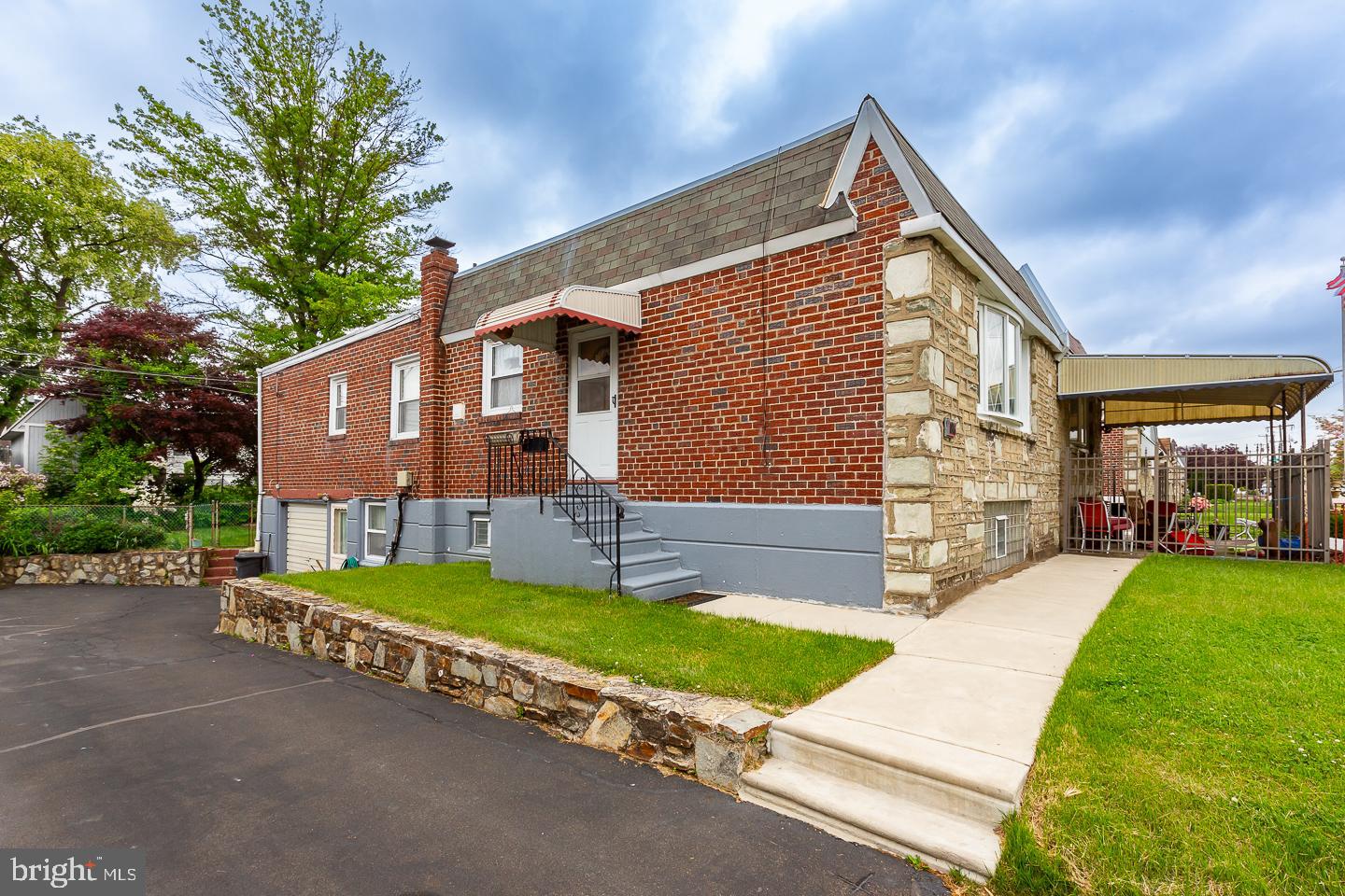 1916 Tomlinson Road Philadelphia, PA 19116 - Photo 2 of 41 Gallery Image 2