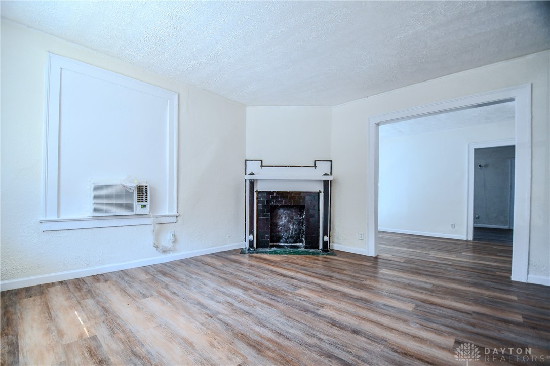 828 East Main Street Springfield, OH 45503 - Photo 6 of 46
