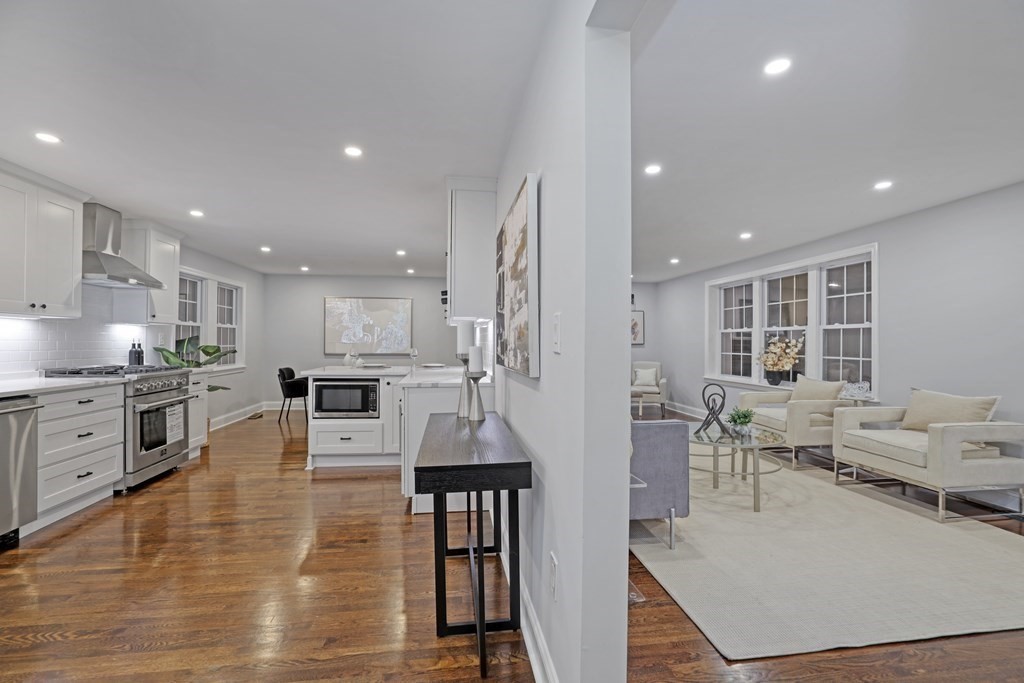 30 Alpheus Road Boston, MA 02131 - Photo 14 of 34 Gallery Image 14