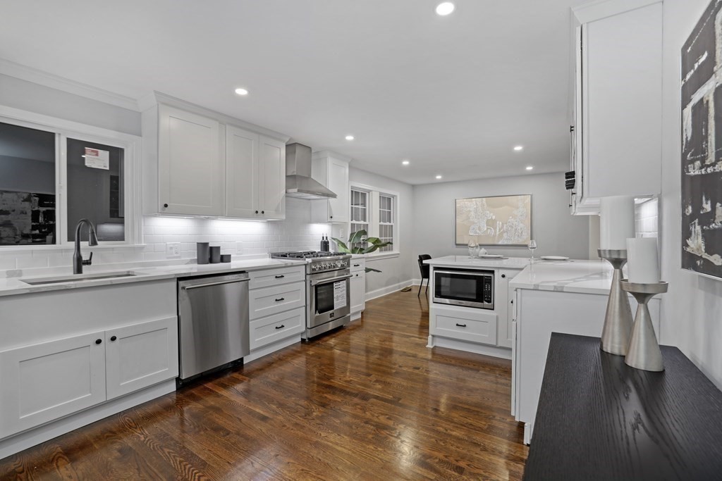30 Alpheus Road Boston, MA 02131 - Photo 4 of 34 Gallery Image 4