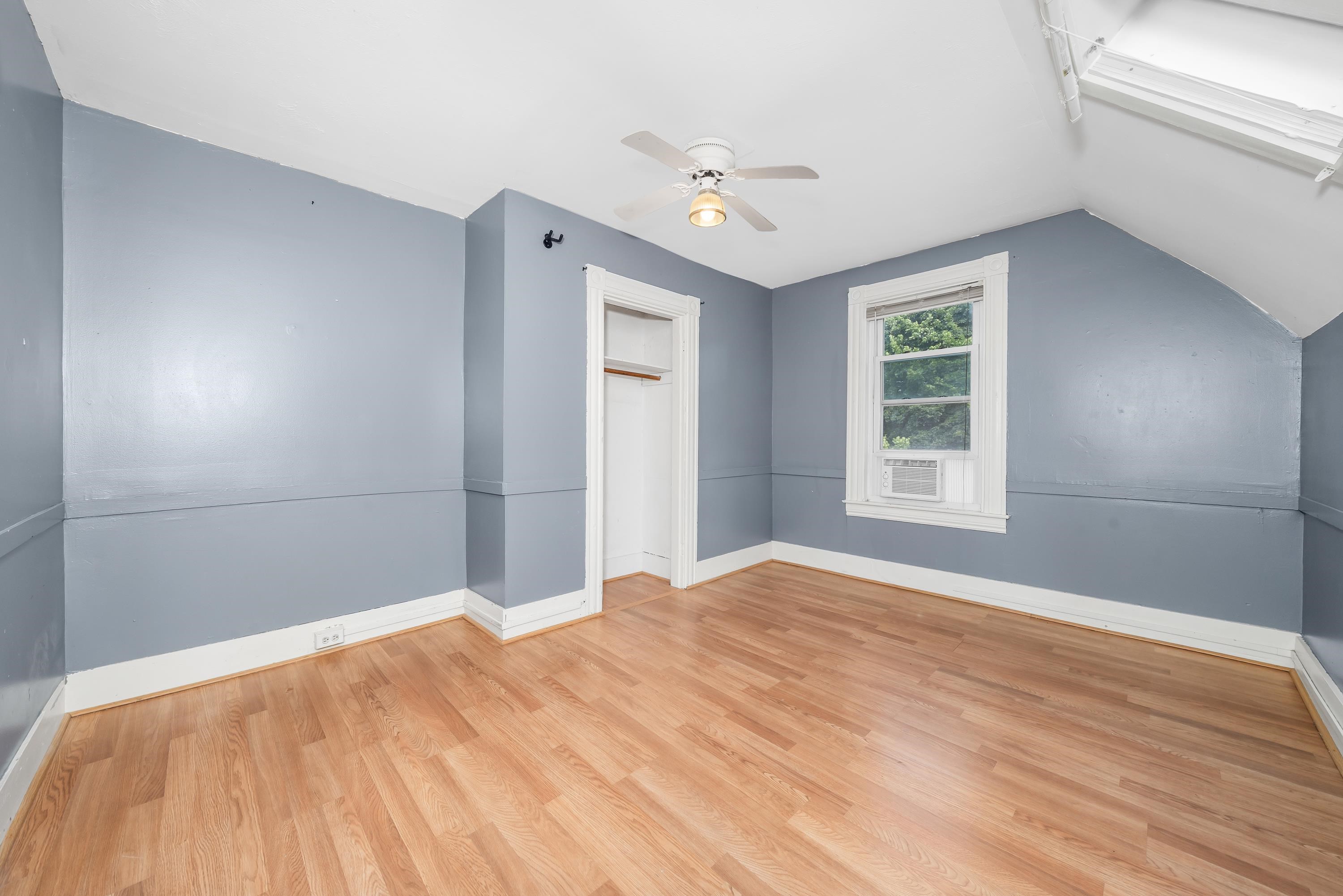 9 Grove Street Derry, NH 03038 - Photo 11 of 23