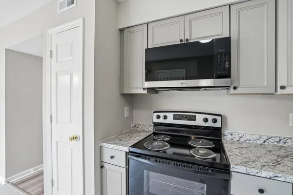 $1,600 | 7881 Nummie Court, North Charleston, SC 29418