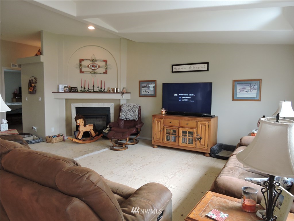 9420 Rd H Northwest Ephrata, WA 98823 - Photo 9 of 37 Gallery Image 9