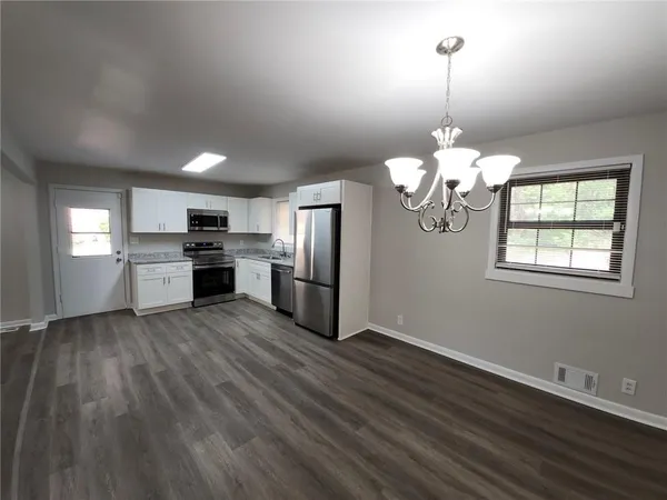 $1,800 | 5370 Longmeadow Lane, Atlanta, GA 30349