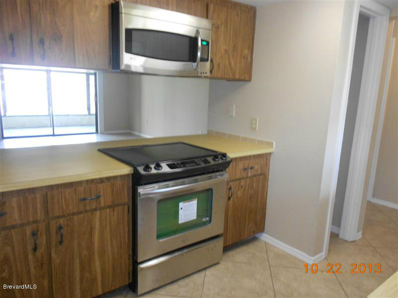 2225 Spring Circle Cocoa, FL 32926 - Photo 3 of 12 Kitchen (Medium)