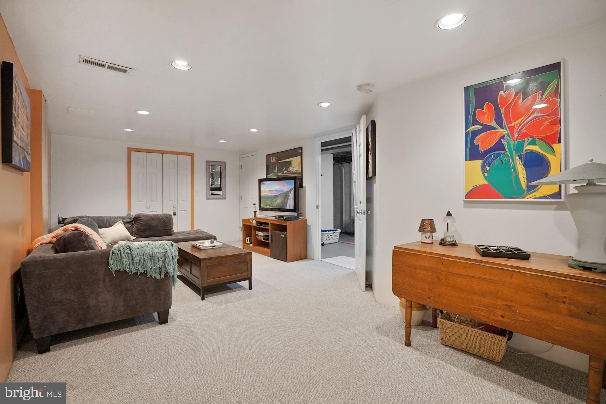 6702 Reynard Drive Springfield, VA 22152 - Photo 23 of 47