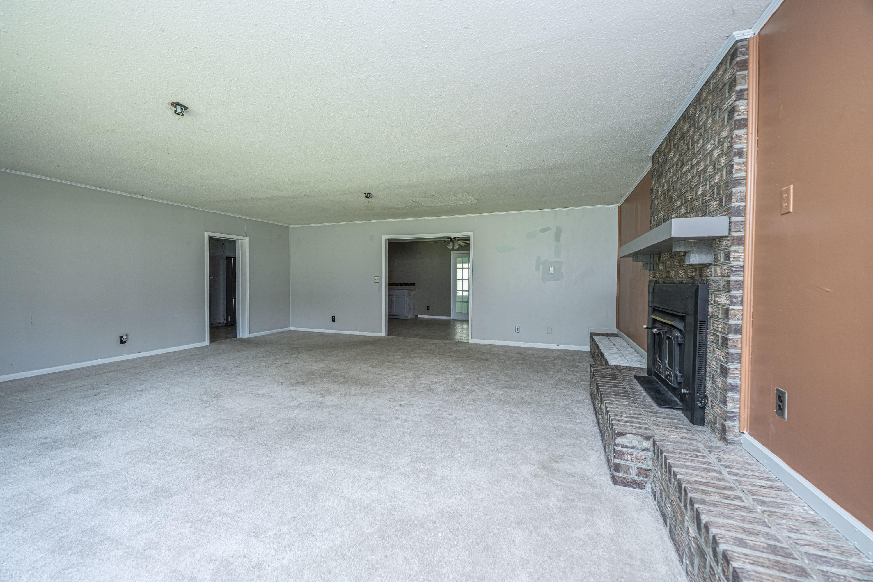 5917 Arbor Road Hanahan, SC 29410 - Photo 8 of 41 DSC_5024