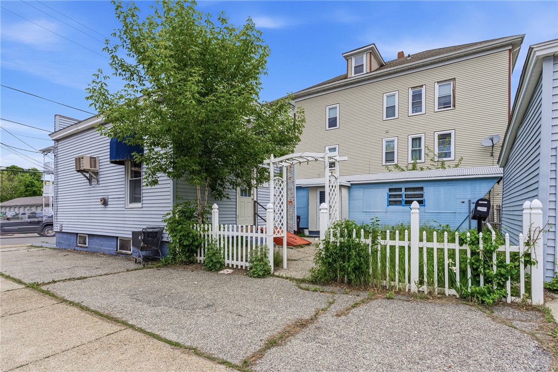 42 Transit Street Woonsocket, RI 02895 - Photo 23 of 27