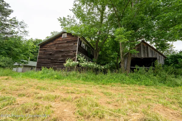 $289,900 | 1942 Hess Road, Montrose, PA 18801
