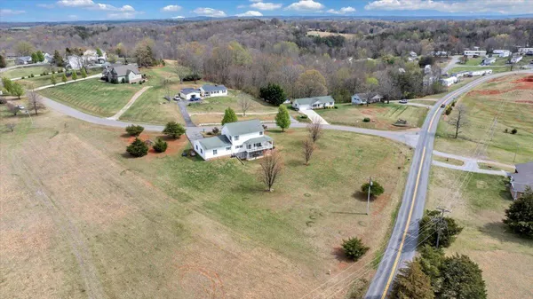 $512,000 | 1064 Savanna Hills Drive, Moneta, VA 24121