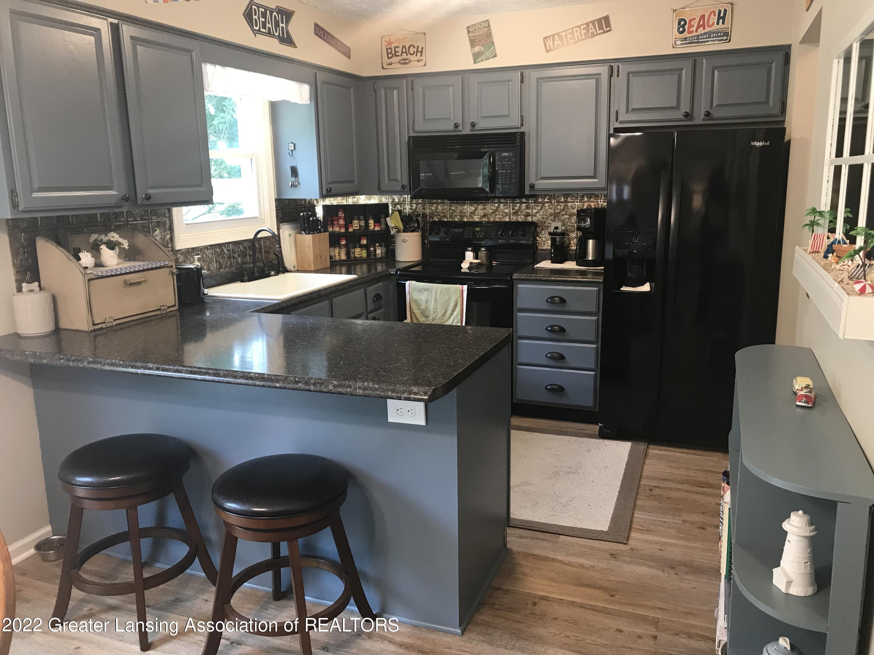 8591 Coleman Road Haslett, MI 48840 - Photo 30 of 149 202E994E-7C38-4129-A849-DF911E1C3224