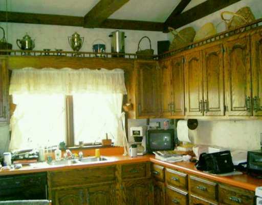 359 Rader School Road Renfrew, PA 16053 - Photo 3 of 8 Kitchen.