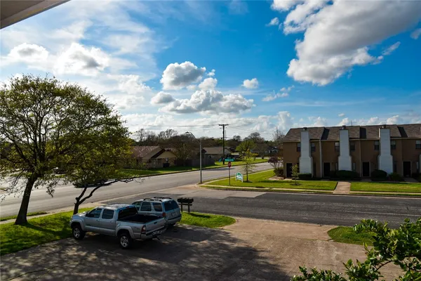 $1,075 | 700 Navarro Drive, Unit C, College Station, TX 77845