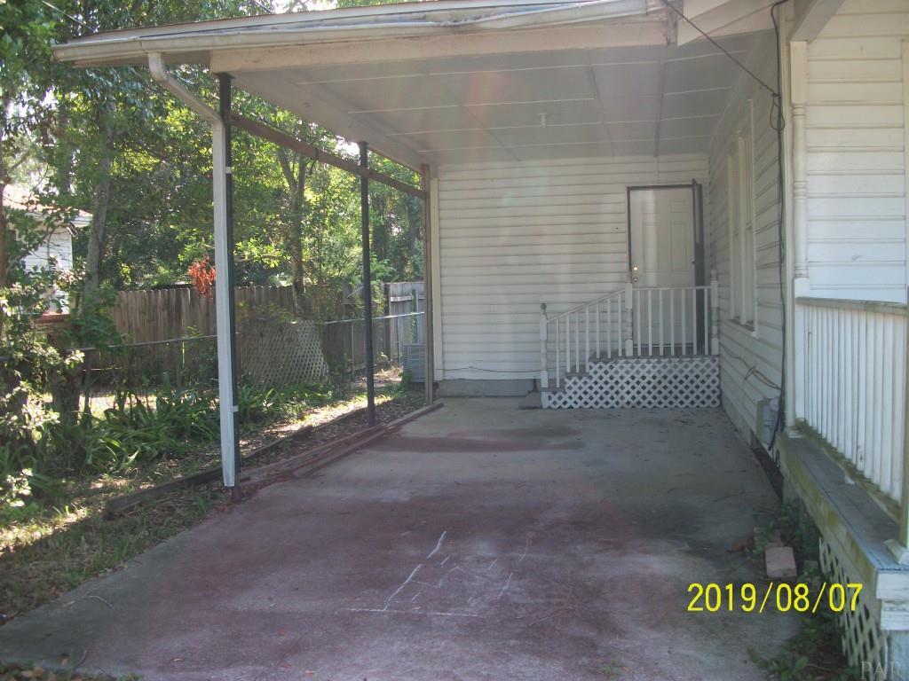 1002 Decatur Avenue Pensacola, FL 32507 - Photo 3 of 10 Gallery Image 3