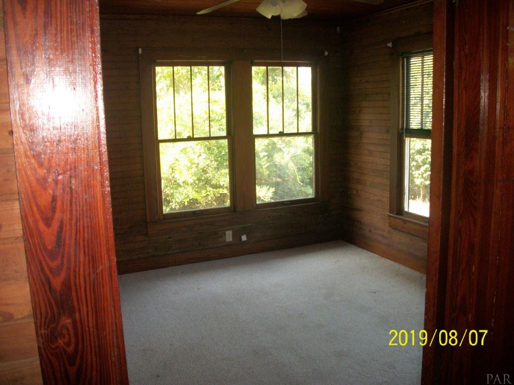 1002 Decatur Avenue Pensacola, FL 32507 - Photo 4 of 10 Gallery Image 4