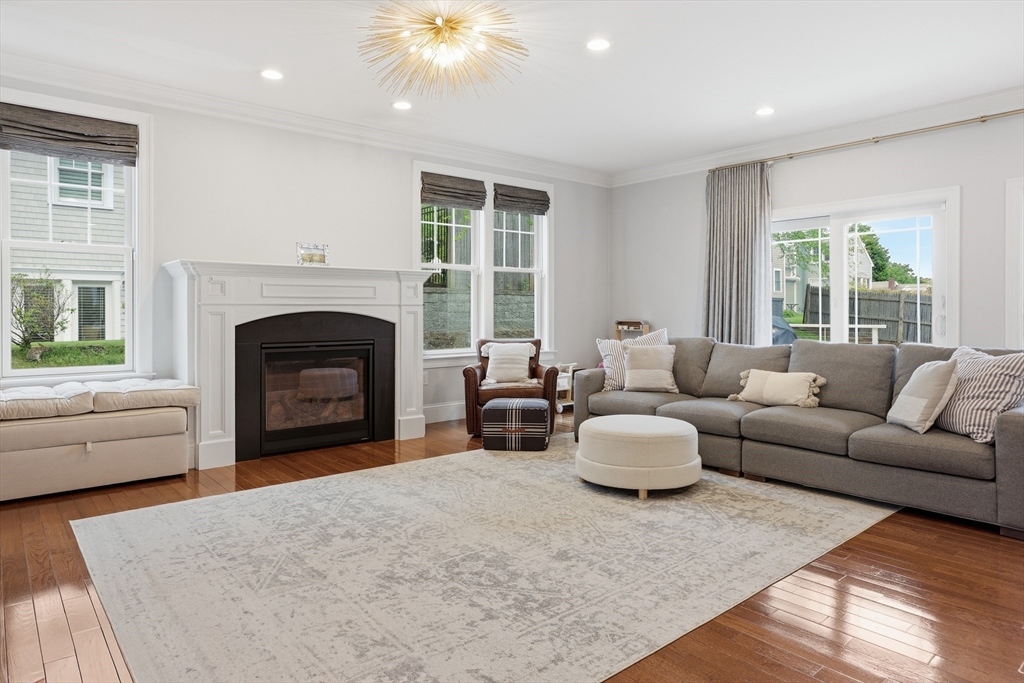 7 Howe Street Hingham, MA 02043 - Photo 14 of 41