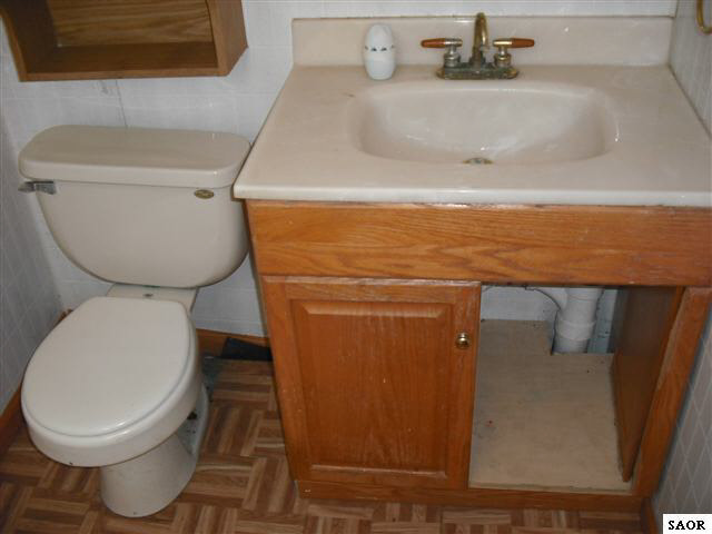 8361 Clio Road Mount Morris, MI 48458 - Photo 5 of 7 41717-4.JPG