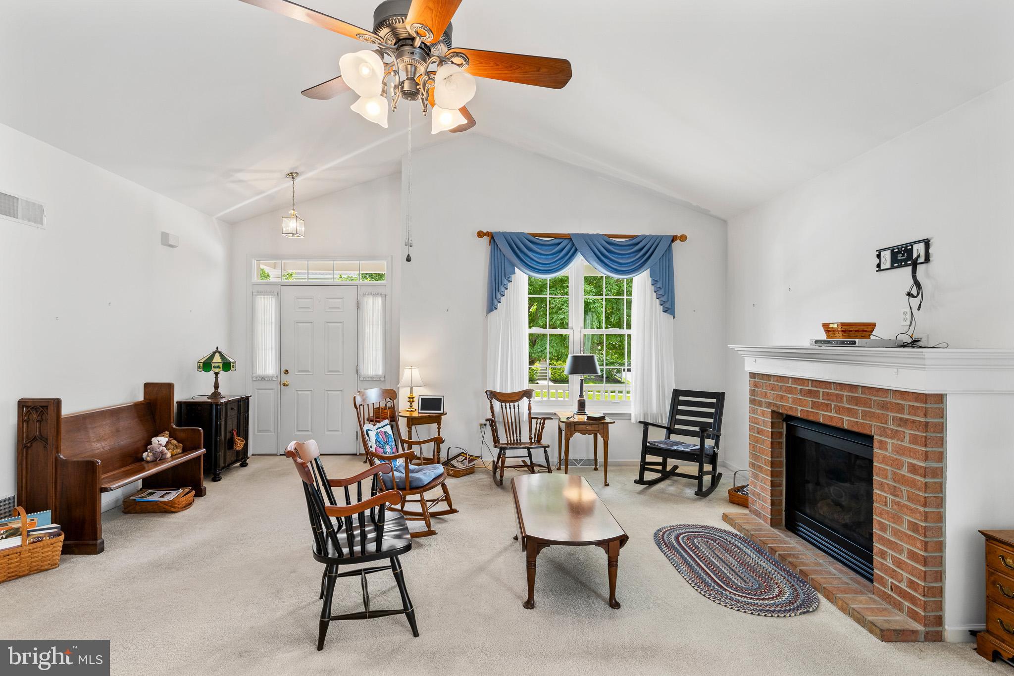 424 Haymarket Lane Lititz, PA 17543 - Photo 4 of 22