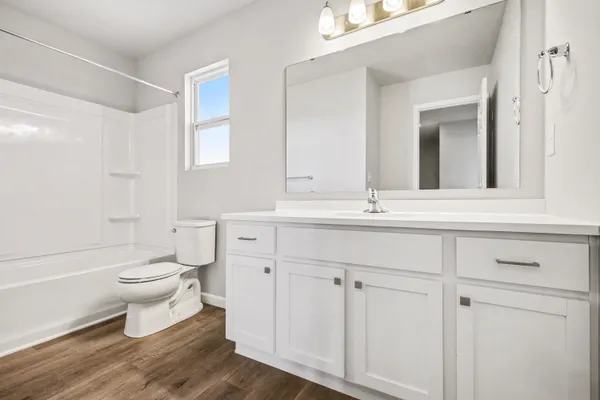 $409,900 | 12937 High Rdg Court, Freeport, MI 49325