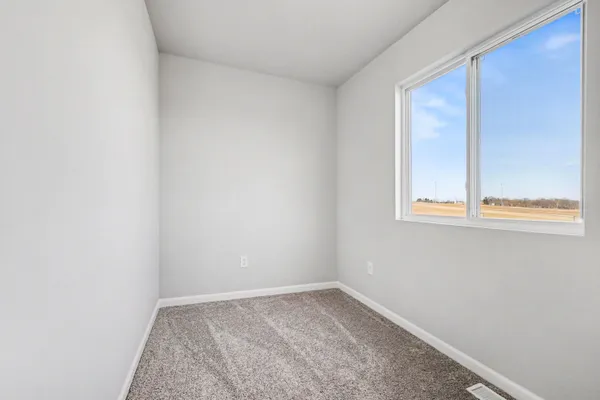 $409,900 | 12937 High Rdg Court, Freeport, MI 49325