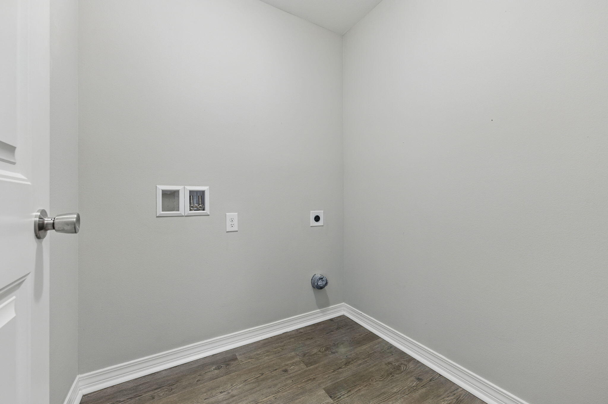 3541 Godwin Road Jay, FL 32565 - Photo 21 of 28 a view of a small space