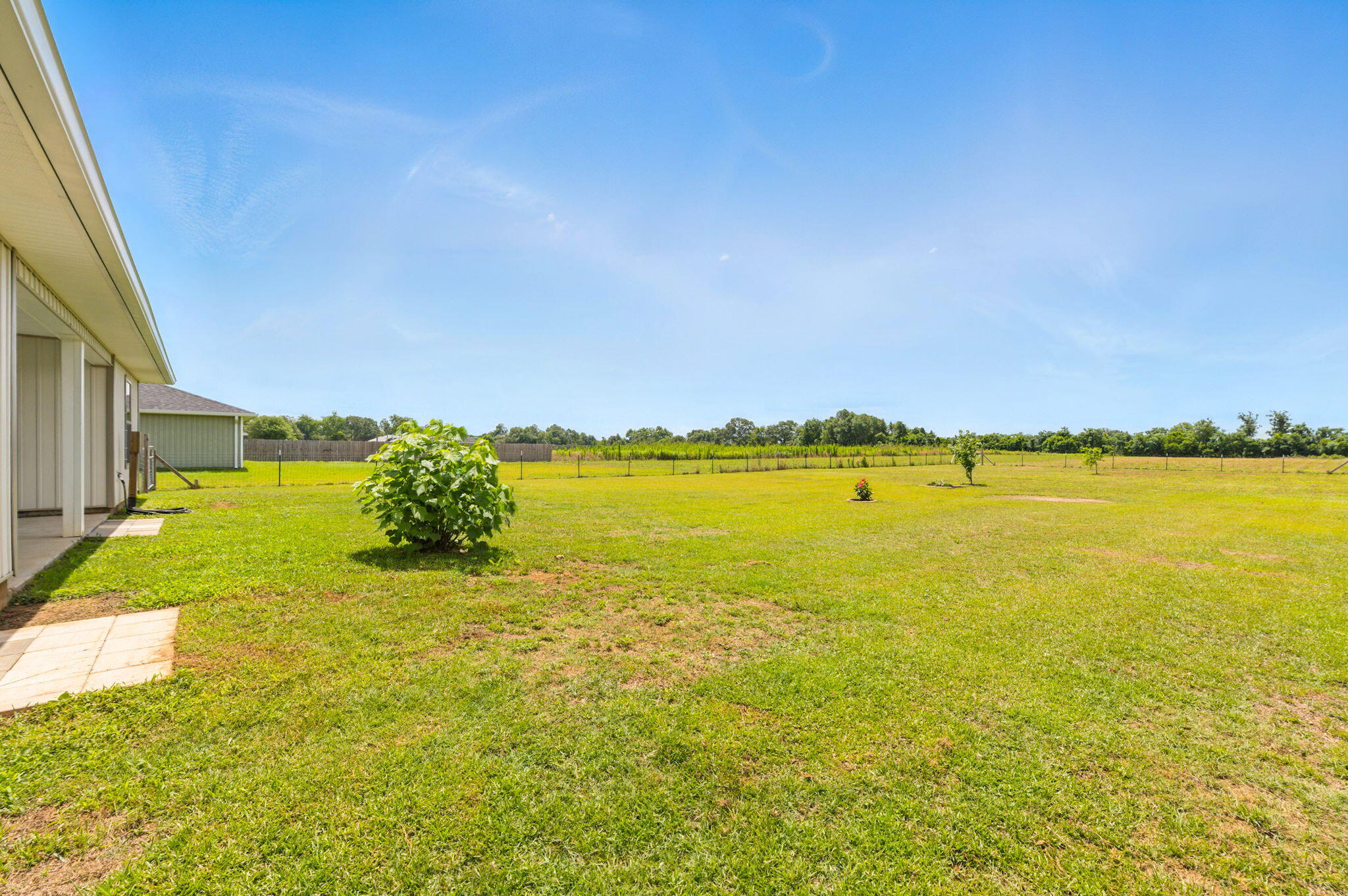 3541 Godwin Road Jay, FL 32565 - Photo 24 of 28 a view of an ocean from a building