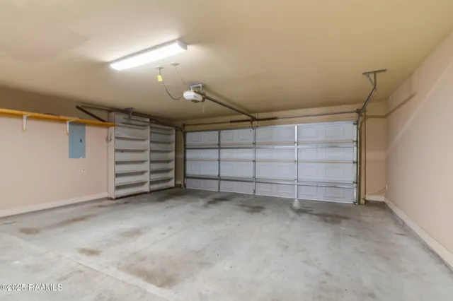 $310,000 | 101 Glenbrook Drive, Broussard, LA 70518