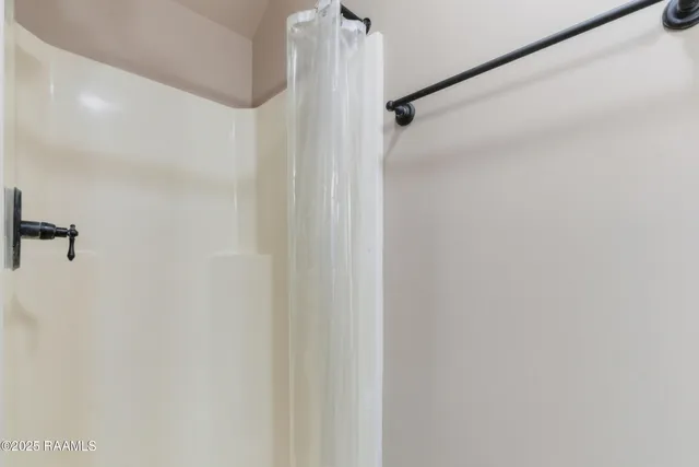 $310,000 | 101 Glenbrook Drive, Broussard, LA 70518