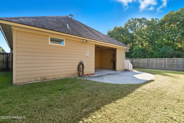 $310,000 | 101 Glenbrook Drive, Broussard, LA 70518